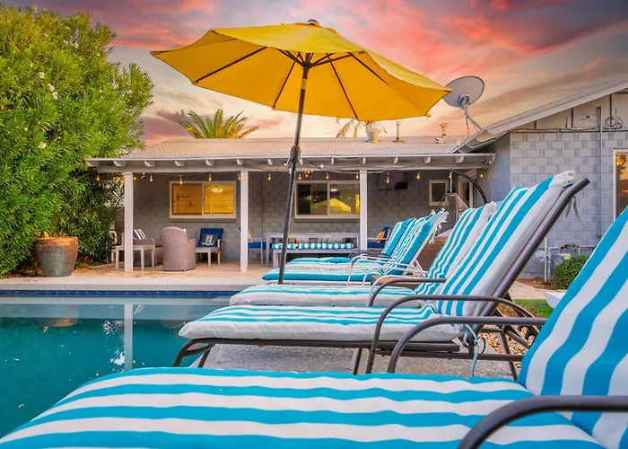 Ferienhaus Ultimate, Getaway! Pool, Bbq, Sleeps 14