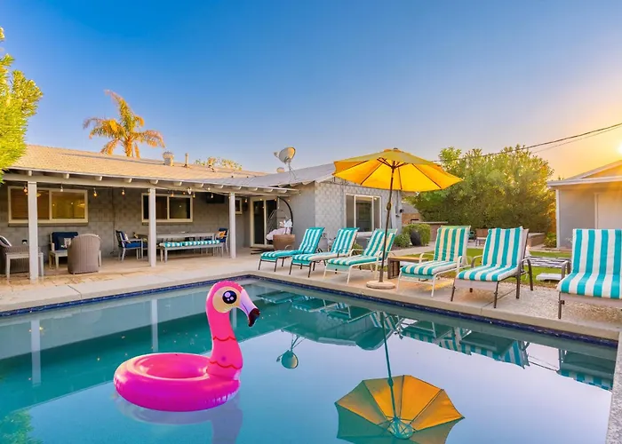 Ultimate, Getaway! Pool, Bbq, Sleeps 14 * Scottsdale