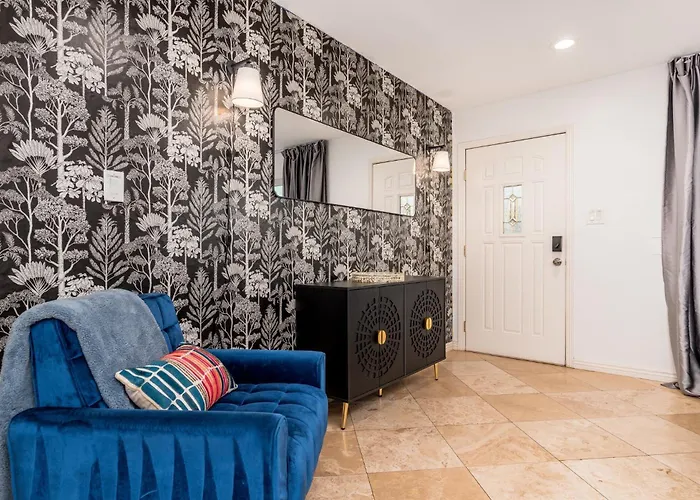Ferienhaus Ultimate, Getaway! Pool, Bbq, Sleeps 14