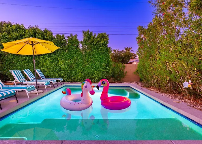 Ferienhaus Ultimate, Getaway! Pool, Bbq, Sleeps 14 *