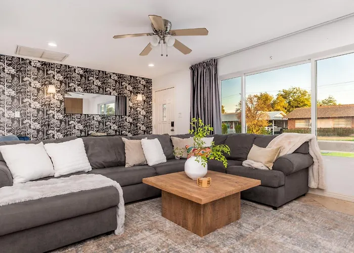 Ultimate, Getaway! Pool, Bbq, Sleeps 14 Ferienhaus *