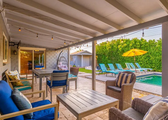 Ultimate, Getaway! Pool, Bbq, Sleeps 14 *